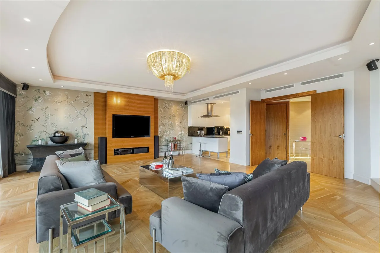 Queenstown Road, London, SW11, photo 4