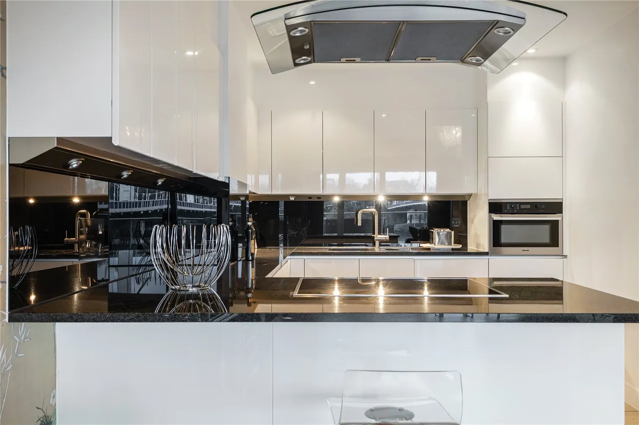 Queenstown Road, London, SW11, photo 12