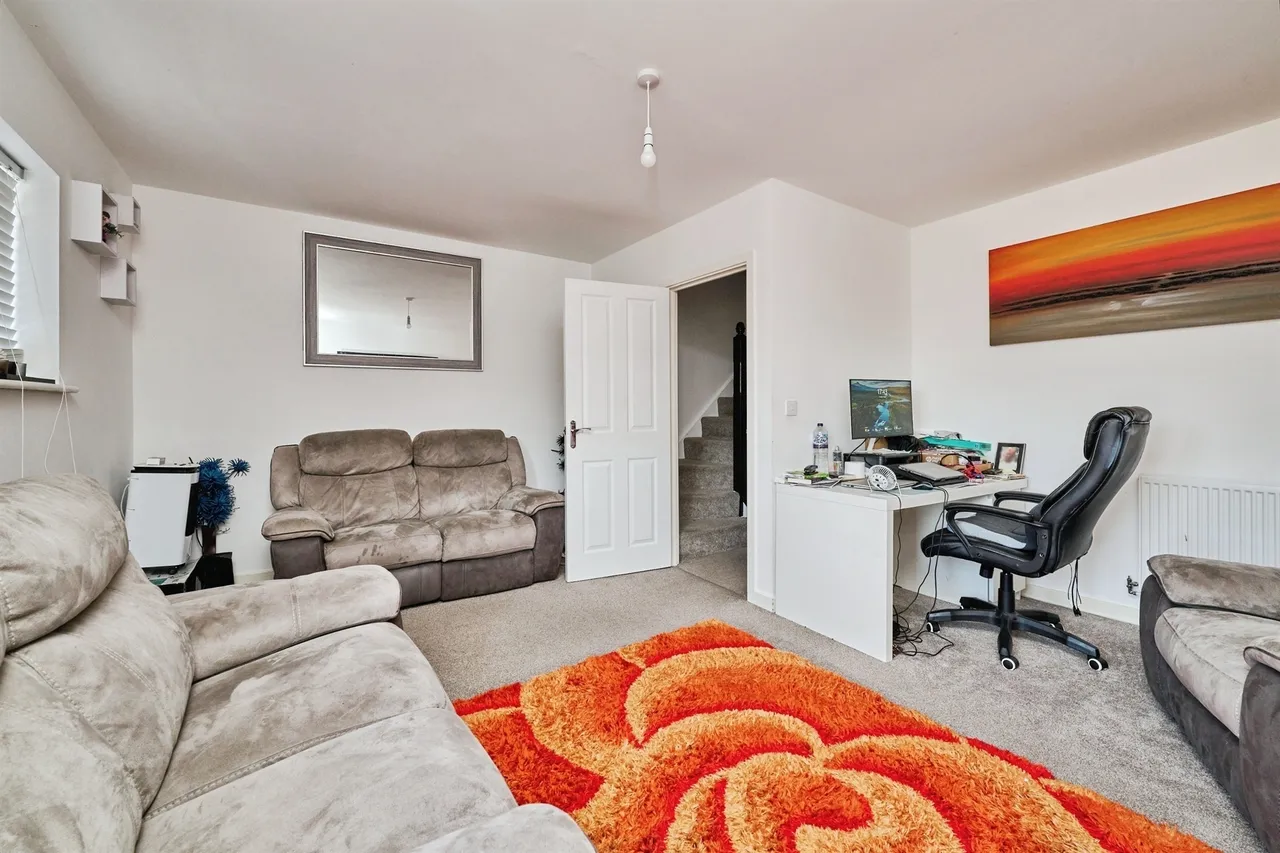 Kentwell Road, Peterborough, PE7, photo 7