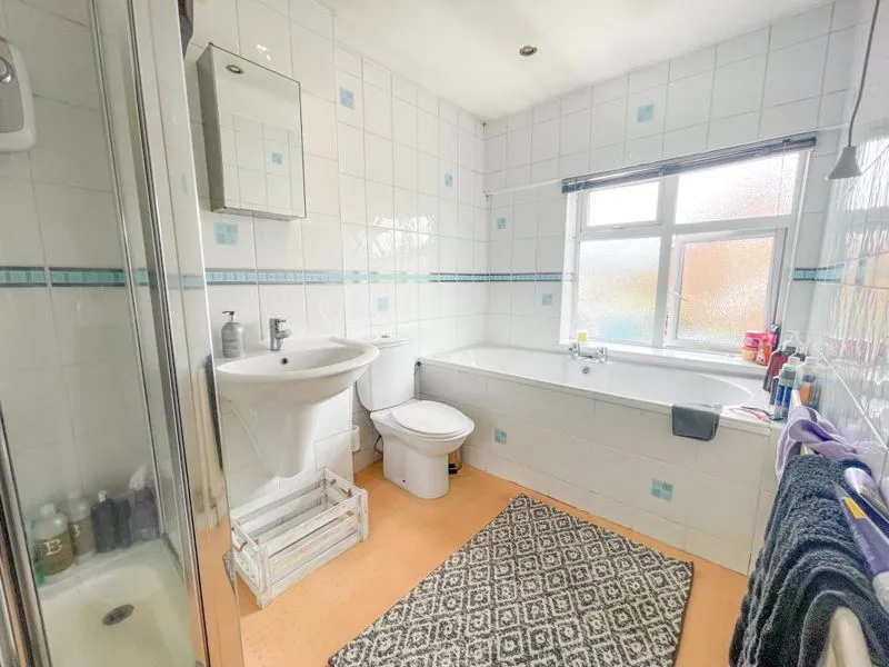 High Street, Westoning MK45 5JG, photo 6