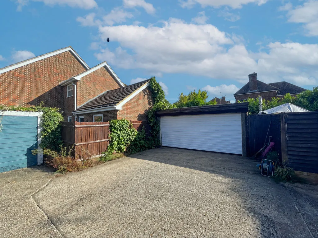 High Street, Westoning MK45 5JG, photo 2
