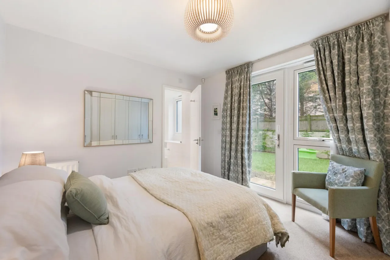 Woodthorpe Road, Ashford, TW15, photo 9