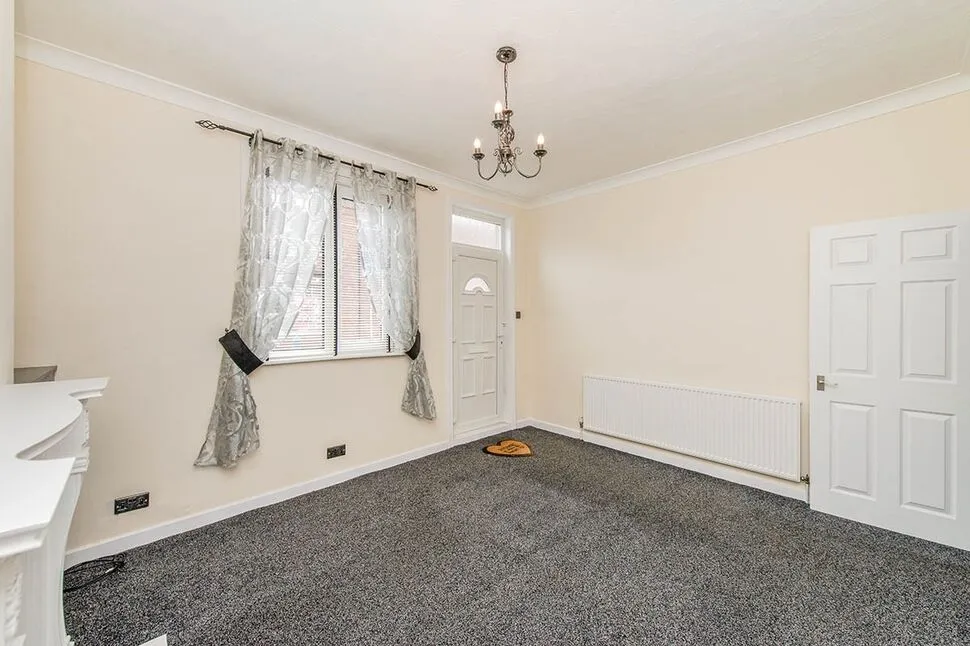 Hugh Street, Castleford, WF10, photo 2