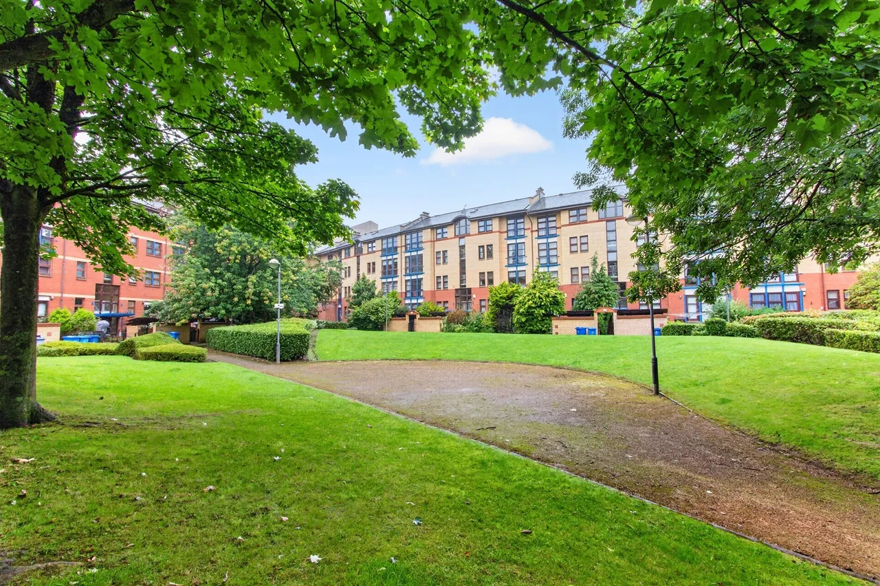 St. Ninian Terrace, Glasgow, G5, photo 19