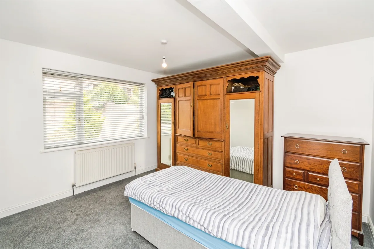 Crescent Road, North Baddesley, SO52, photo 8