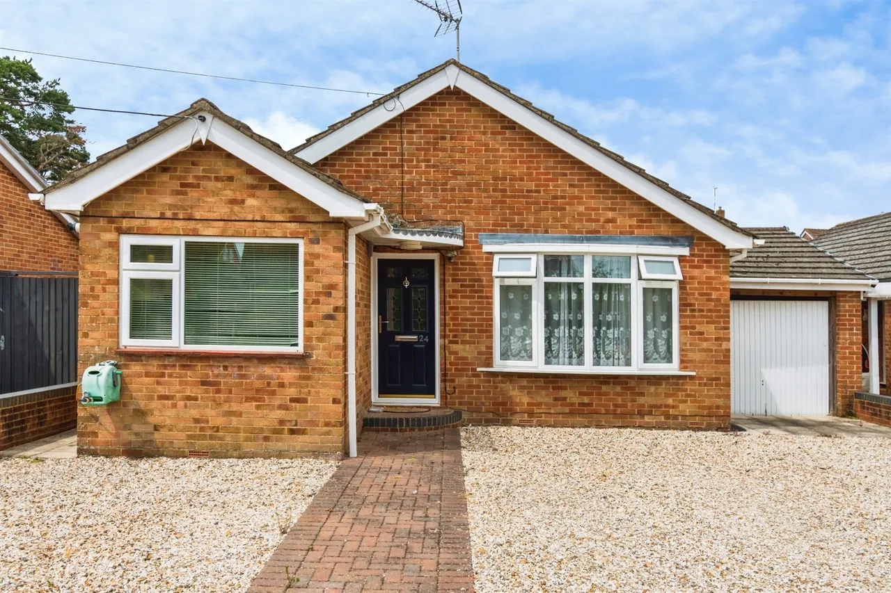 Crescent Road, North Baddesley, SO52, photo 15