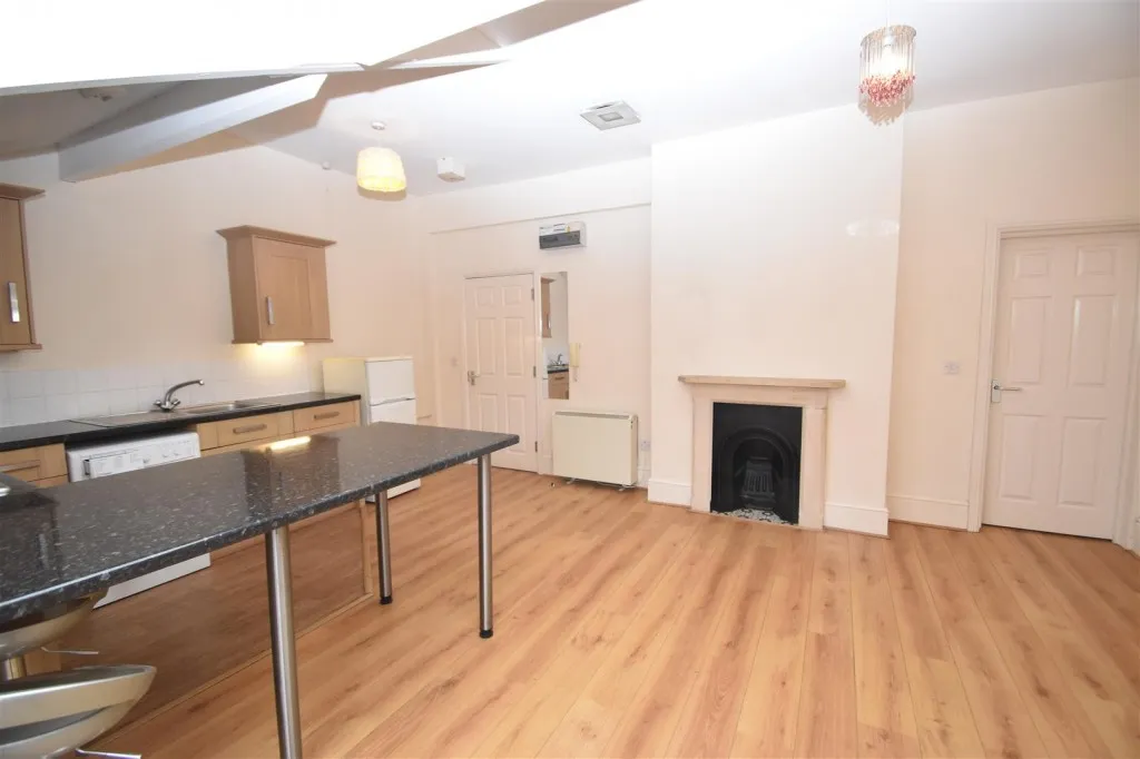 Tachbrook Road, Leamington Spa, photo 5