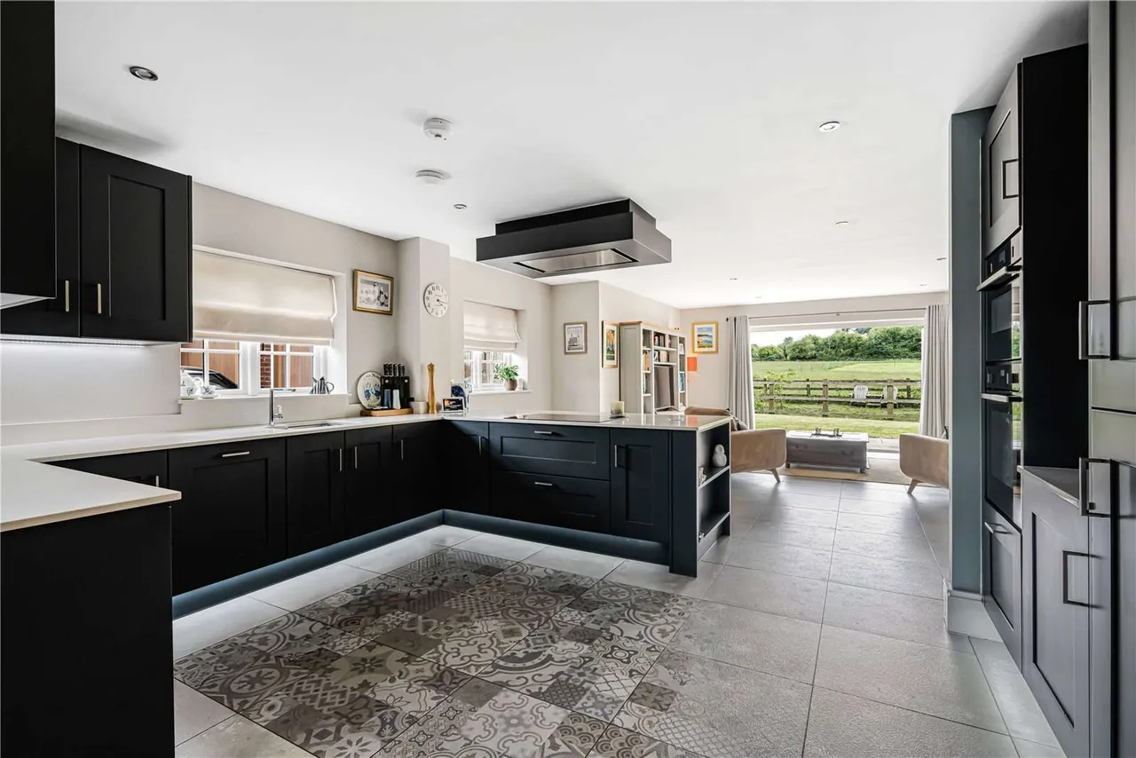 Baldwin Place, Upper Brailes, Banbury, Oxfordshire, OX15 5BF, photo 3