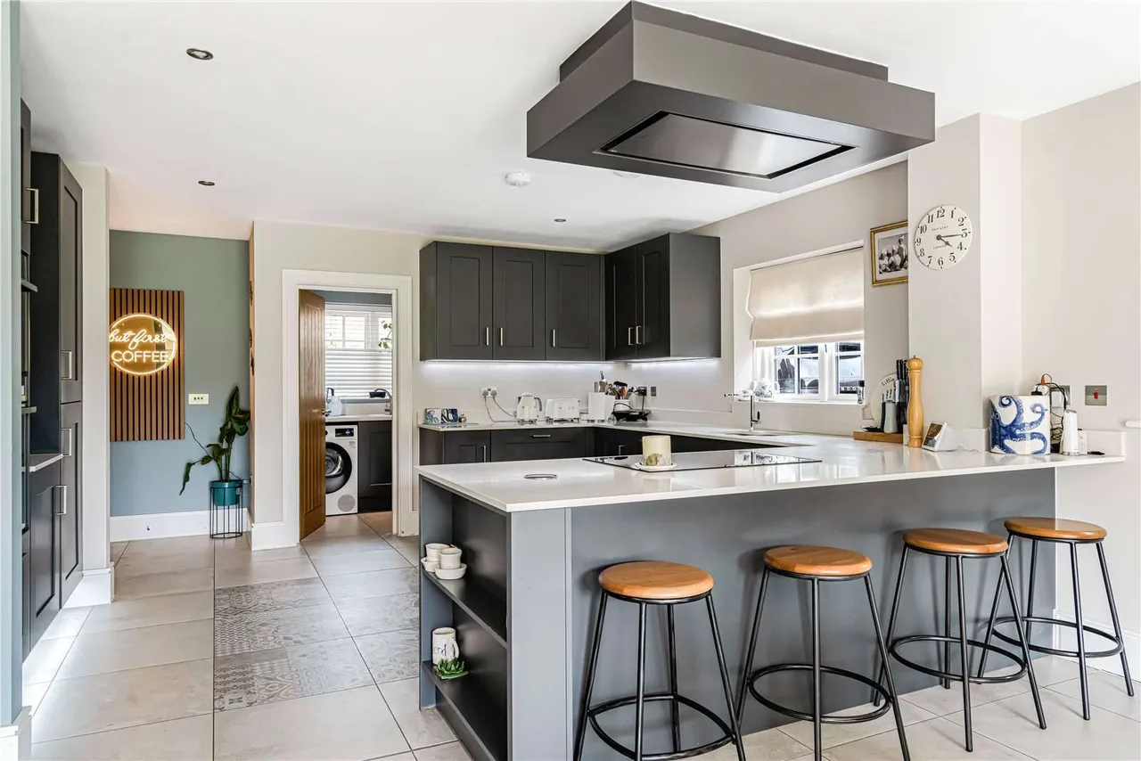 Baldwin Place, Upper Brailes, Banbury, Oxfordshire, OX15 5BF, photo 2