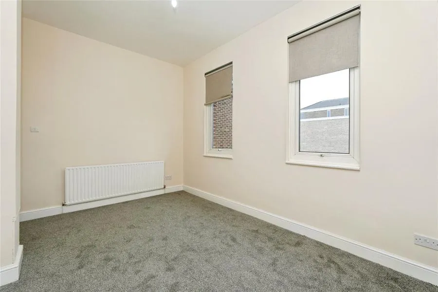 Lee High Road, London, SE13, photo 11