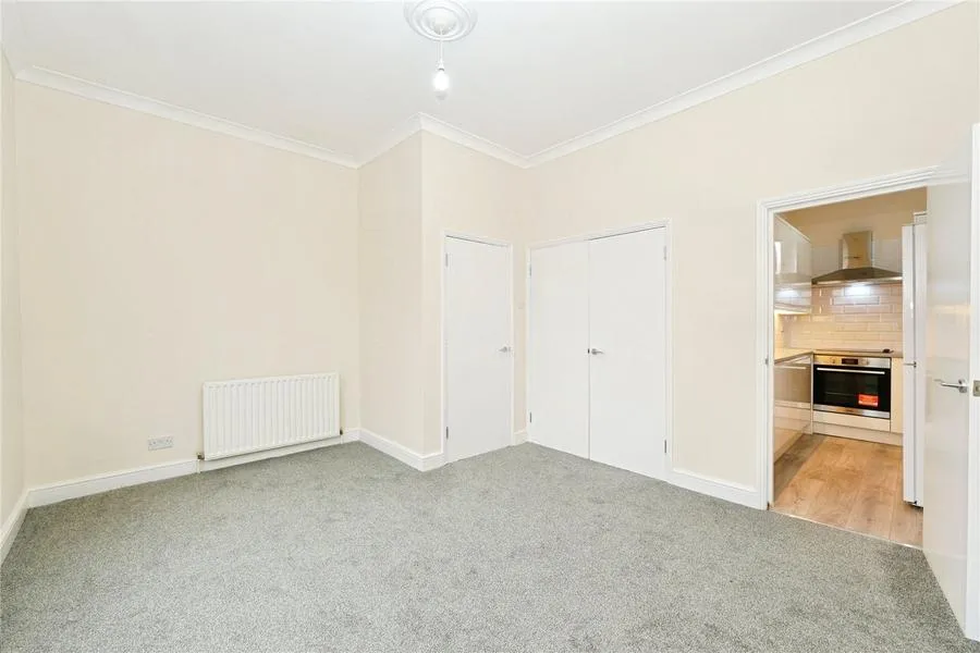 Lee High Road, London, SE13, photo 5