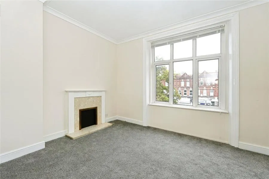 Lee High Road, London, SE13, photo 2