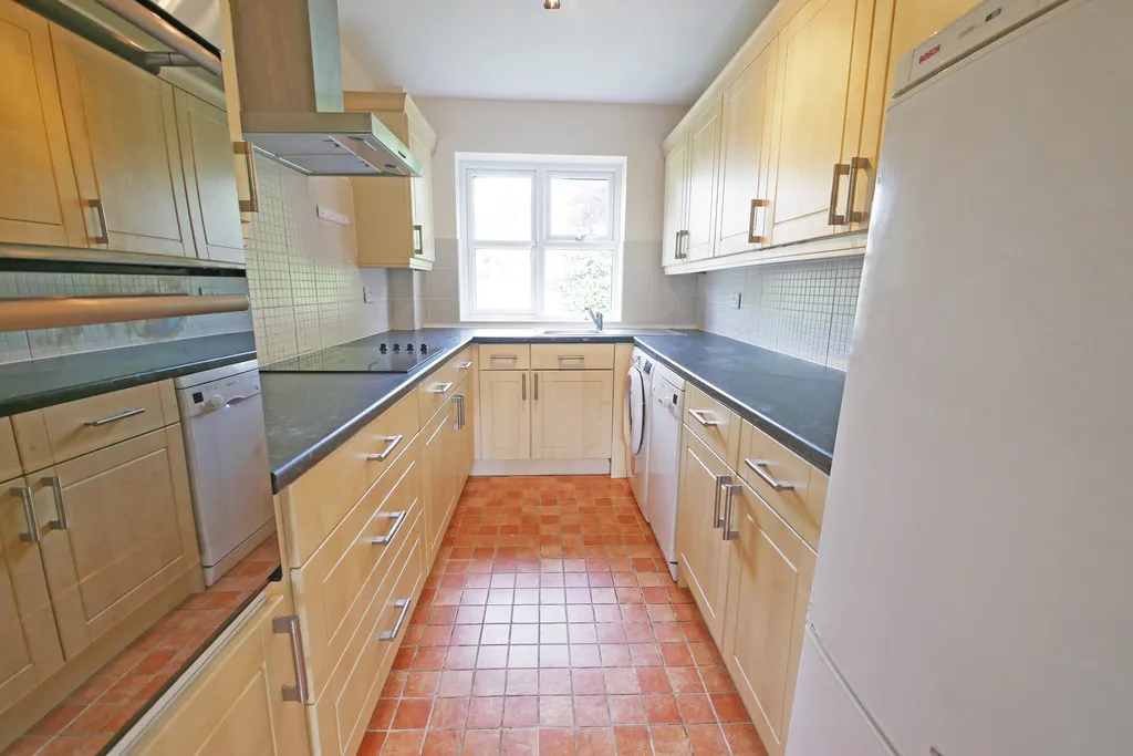 Lancresse Close, Uxbridge, photo 4