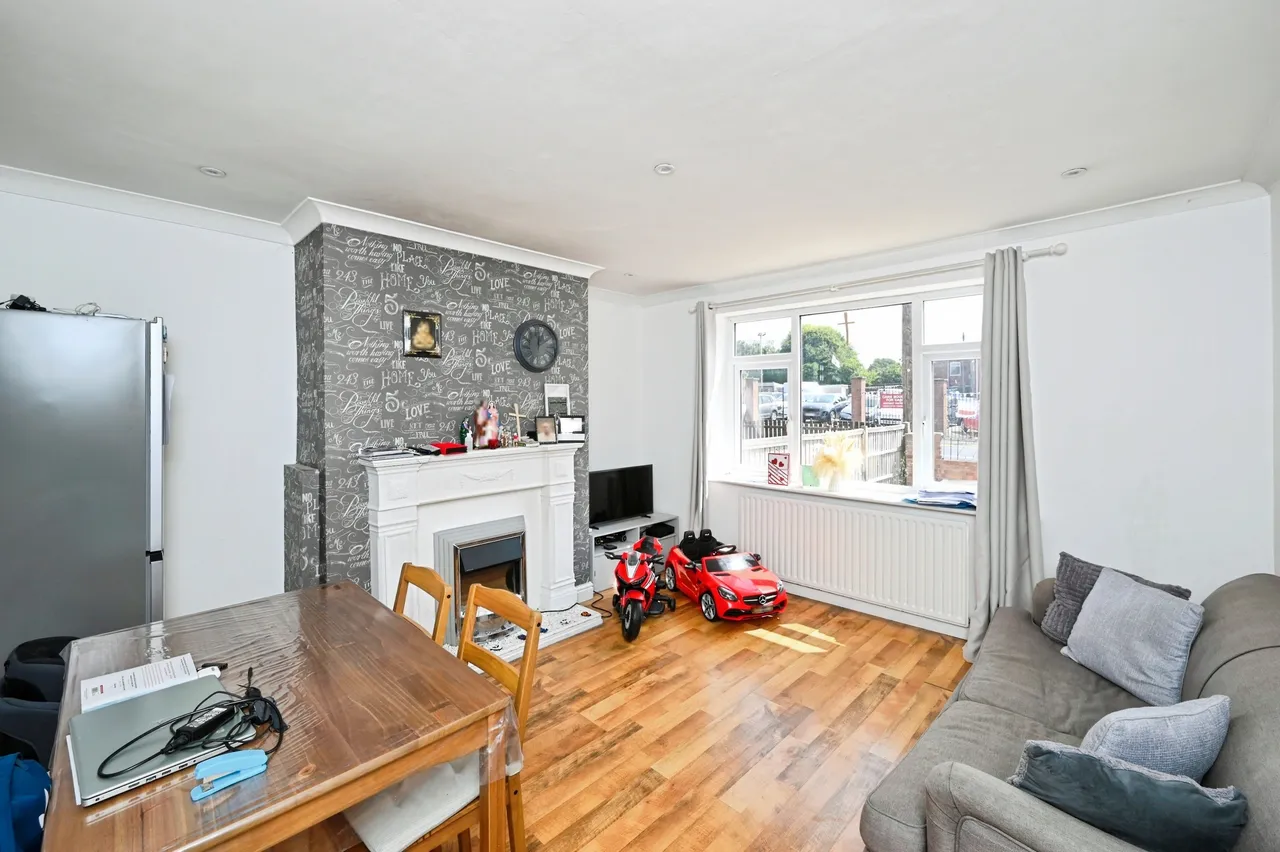 Kirkby Road, Sutton-In-Ashfield, NG17, photo 4