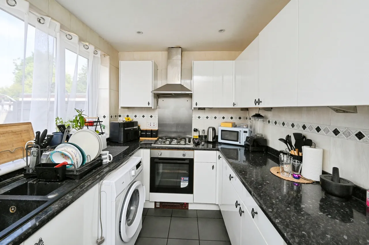 Kirkby Road, Sutton-In-Ashfield, NG17, photo 7