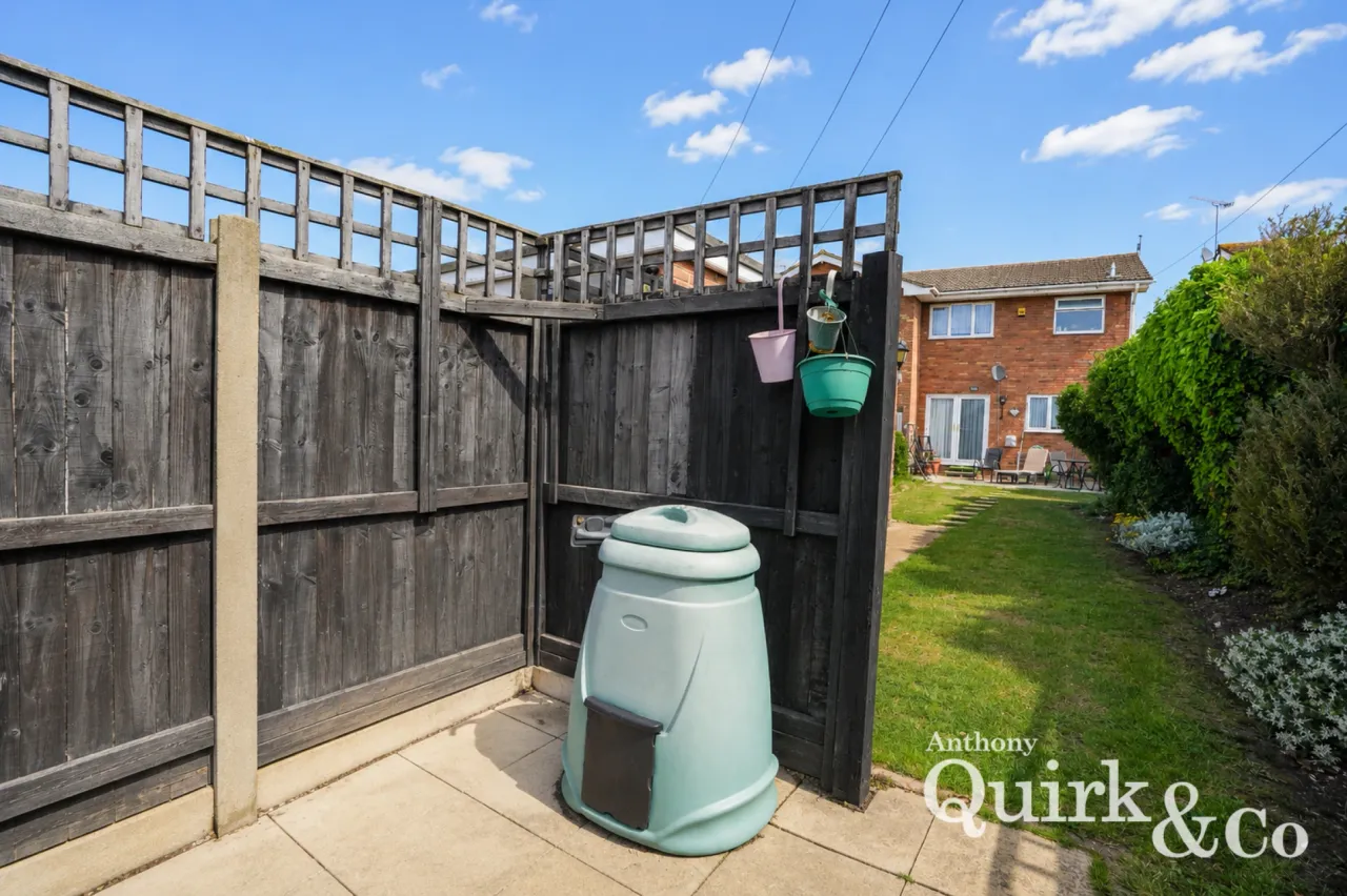 Tantelen Road, Canvey Island, SS8, photo 15