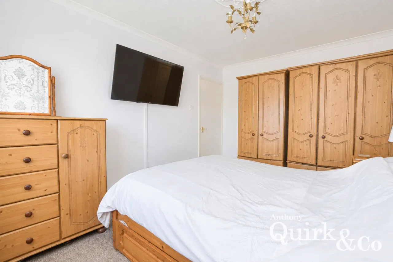 Tantelen Road, Canvey Island, SS8, photo 9