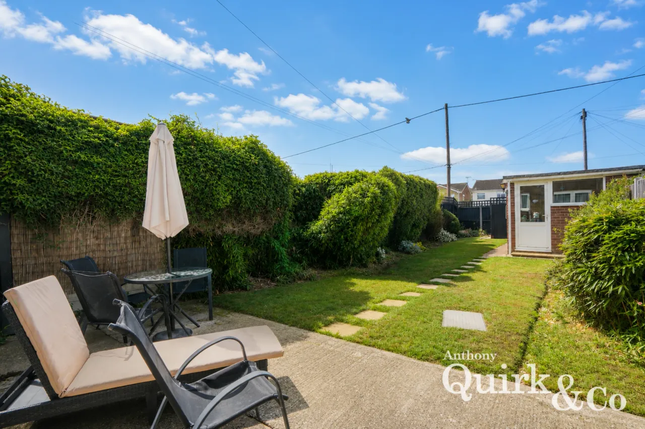 Tantelen Road, Canvey Island, SS8, photo 14