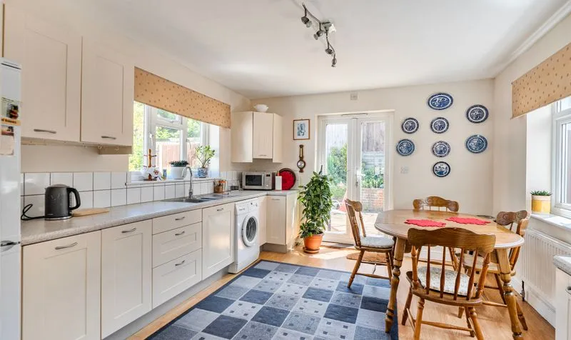 Beech Way, Epsom, KT17, photo 9