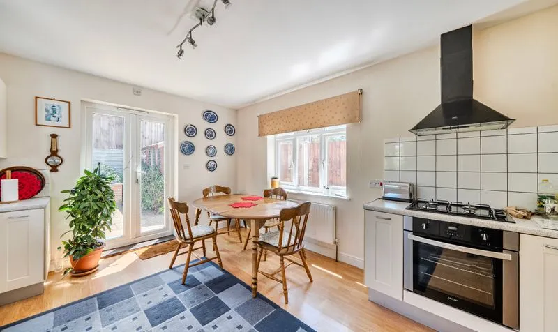 Beech Way, Epsom, KT17, photo 10