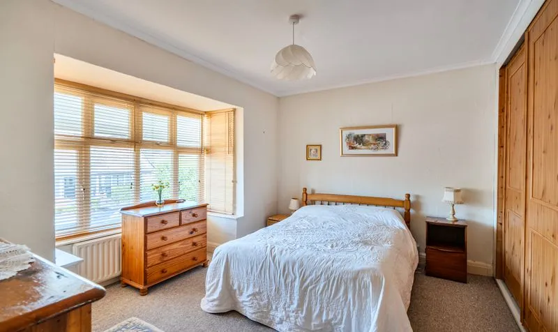 Beech Way, Epsom, KT17, photo 11