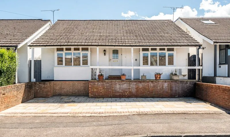 Beech Way, Epsom, KT17, photo 2
