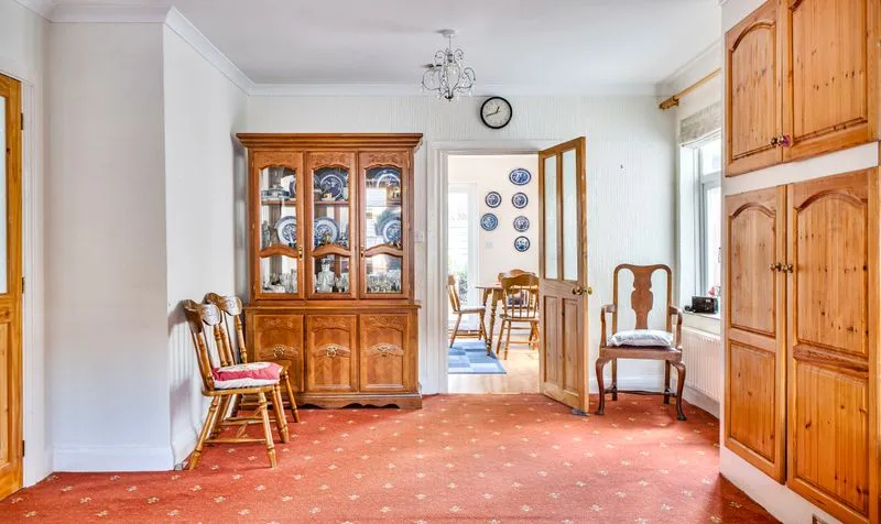 Beech Way, Epsom, KT17, photo 8