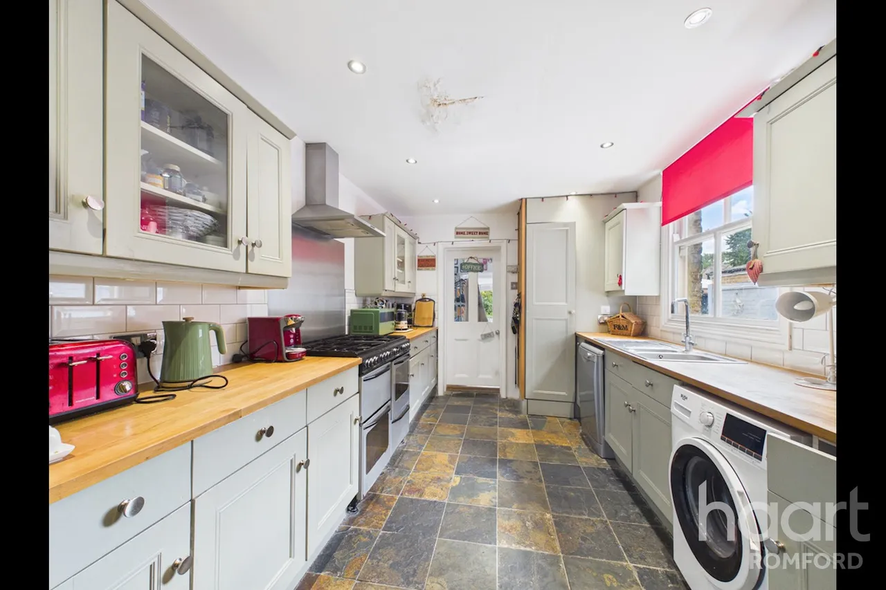 Western Road, Romford, RM1, photo 2