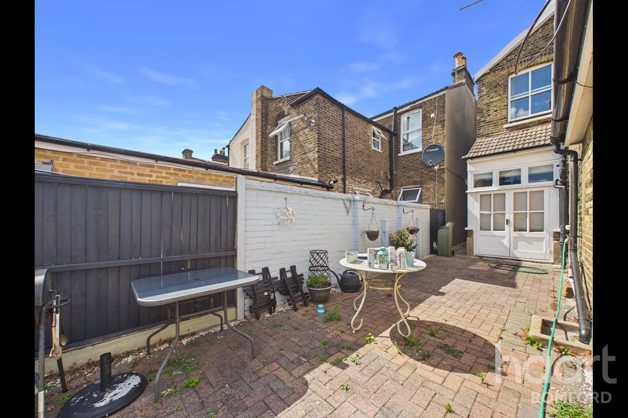 Western Road, Romford, RM1, photo 24
