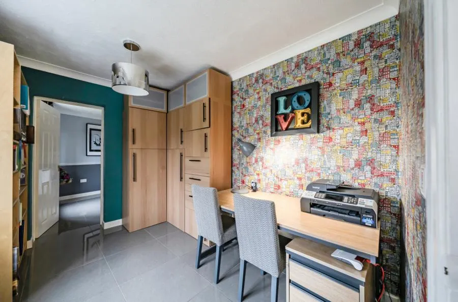 Thames Avenue, Swindon, SN25, photo 12