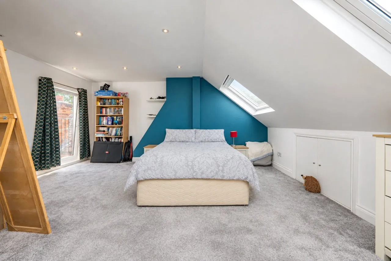 The Crescent, London, photo 14