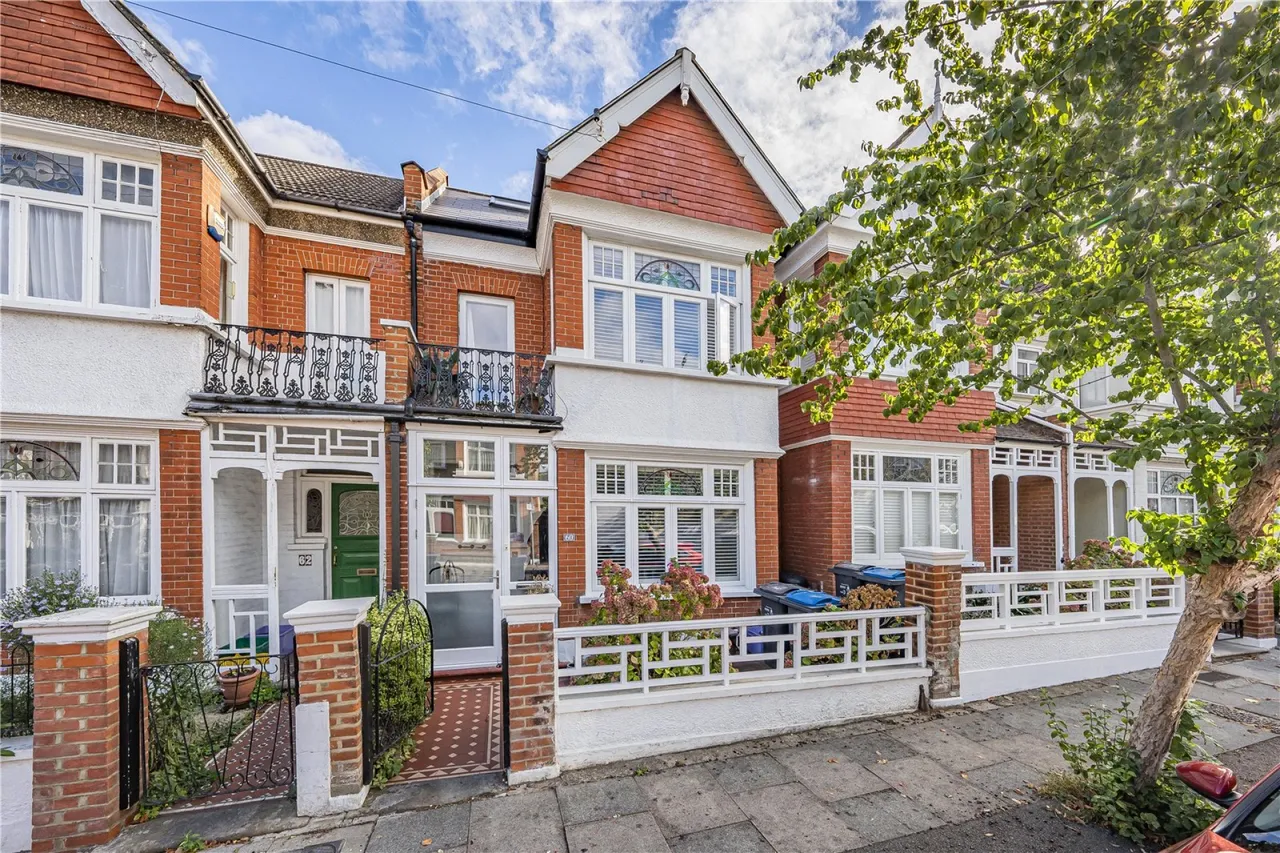 5 bed house for sale, The Crescent, London