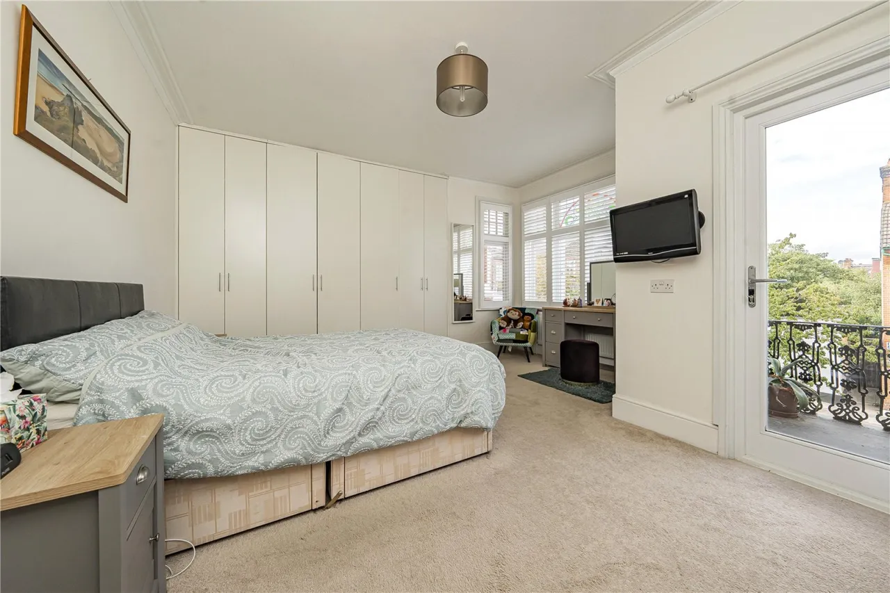 The Crescent, London, photo 6