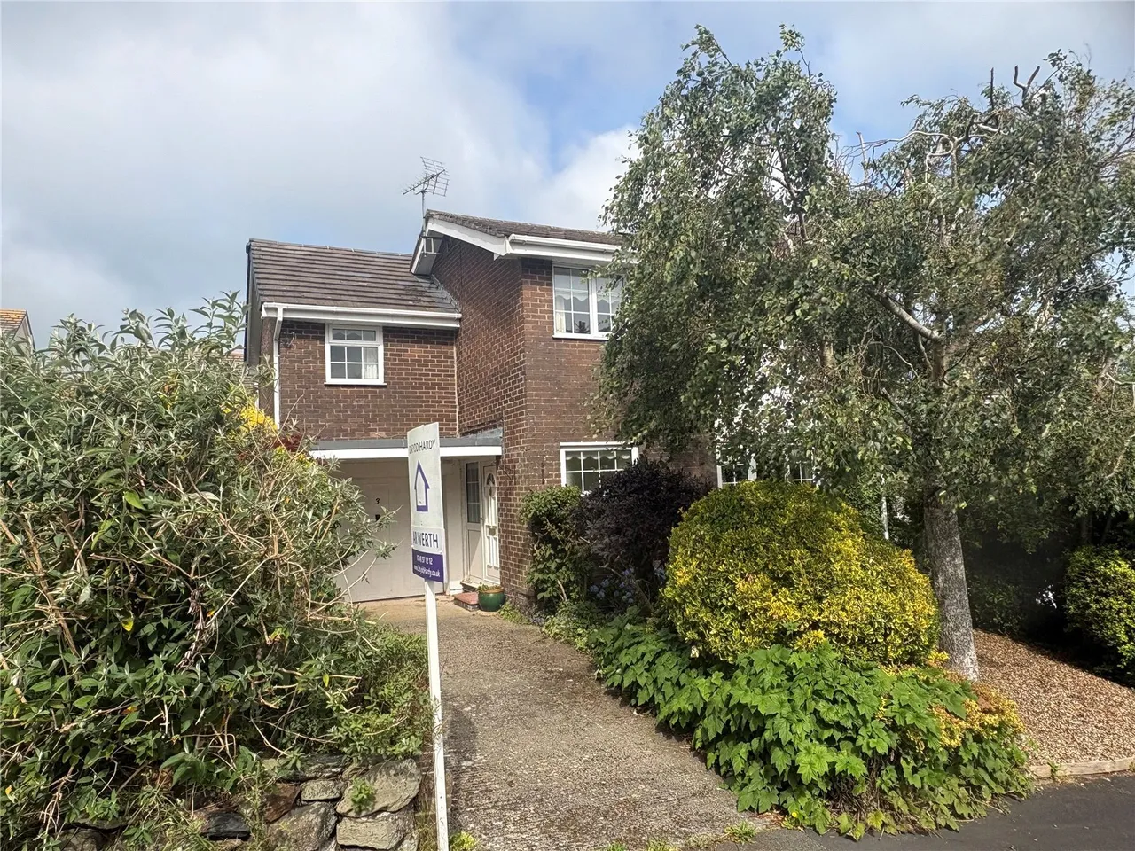4 bed house for sale, Ffordd Gwenllian, Llanfairpwll