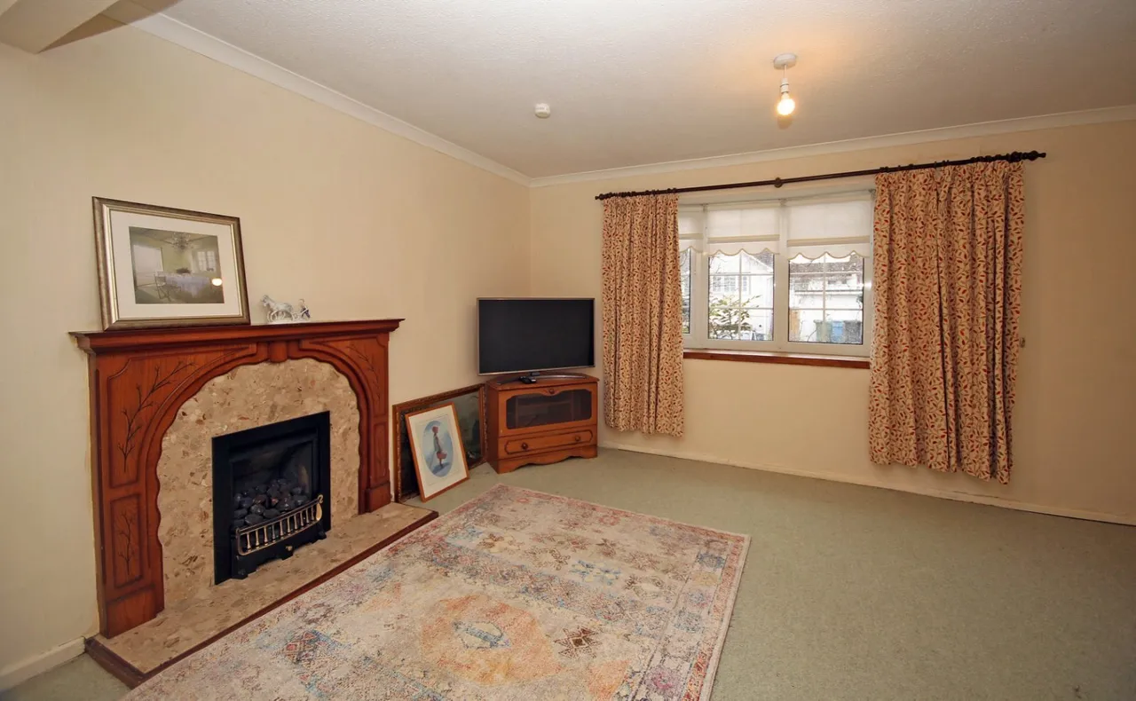 Ffordd Gwenllian, Llanfairpwll, photo 19