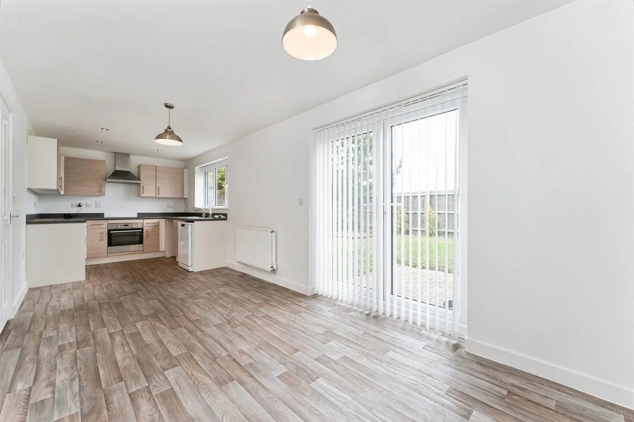 Harrow Drive, Bury St. Edmunds, IP28, photo 3