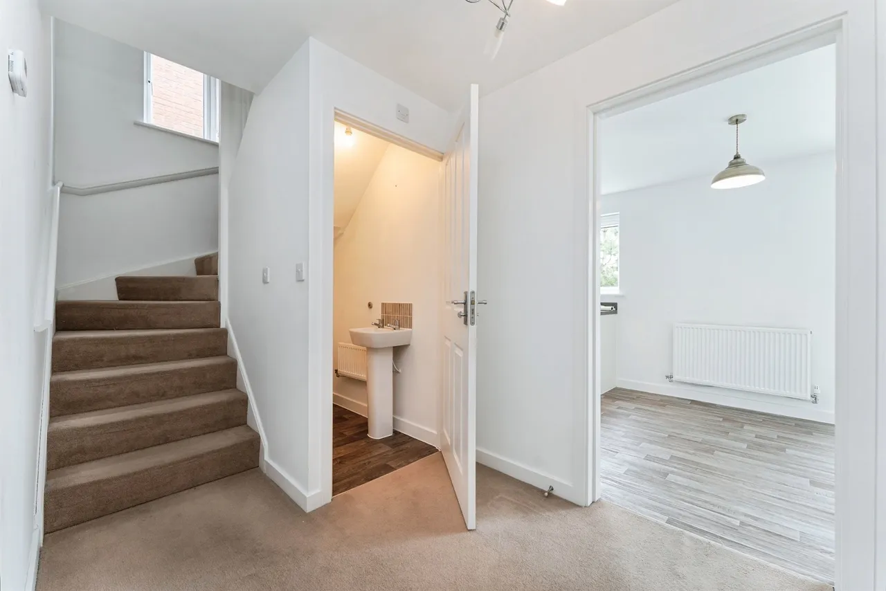Harrow Drive, Bury St. Edmunds, IP28, photo 7