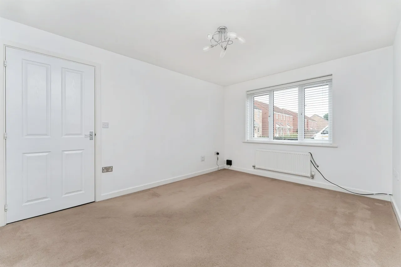 Harrow Drive, Bury St. Edmunds, IP28, photo 6