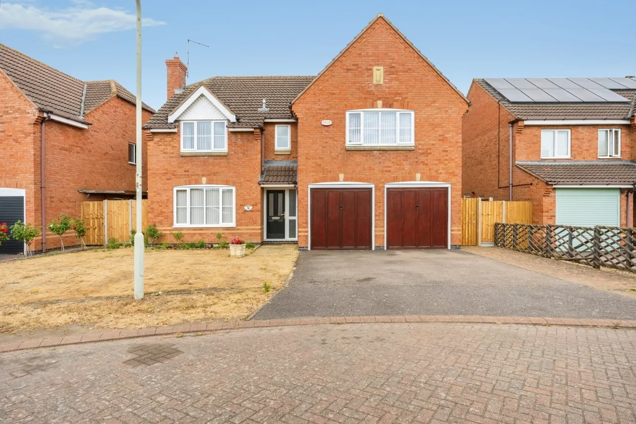 5 bed house for sale — Croxden Way, Elstow, Bedford, Bedfordshire, MK42