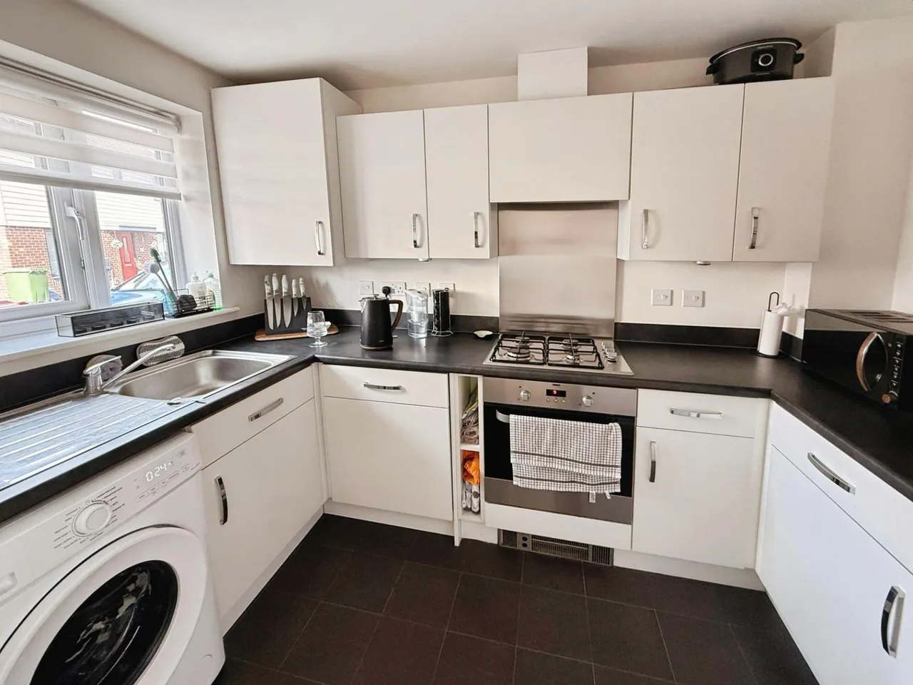 Booth Crescent, Telford, TF3, photo 2
