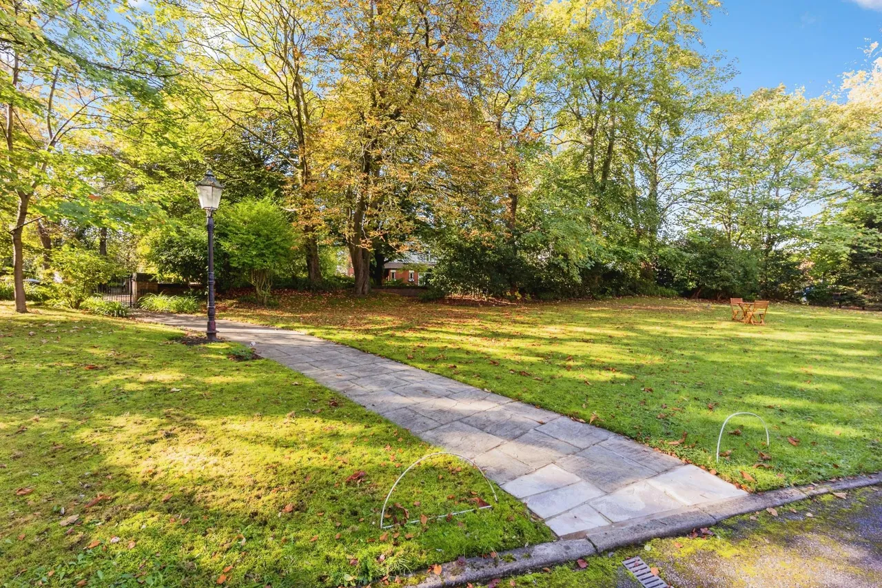 Ellesmere Road, Manchester, M30, photo 22