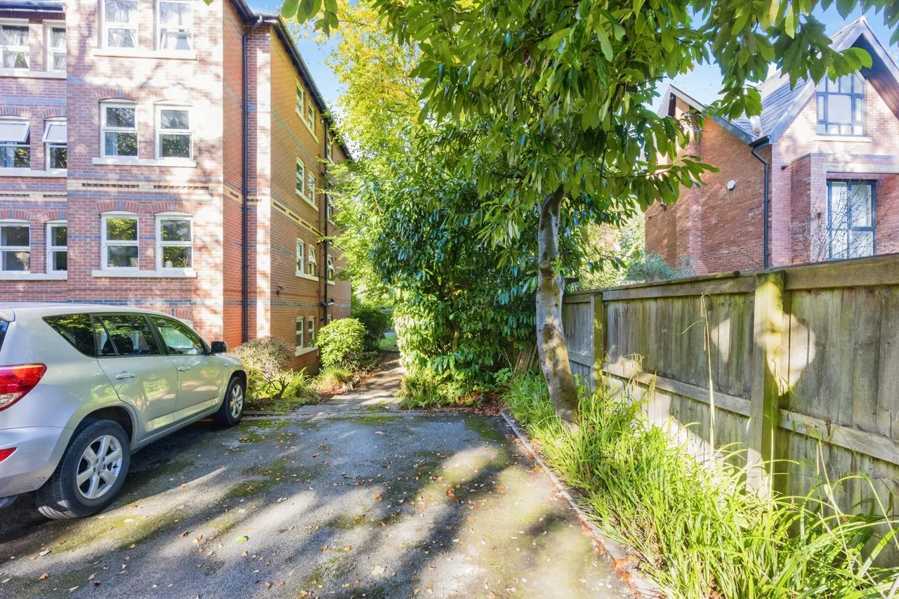 Ellesmere Road, Manchester, M30, photo 25