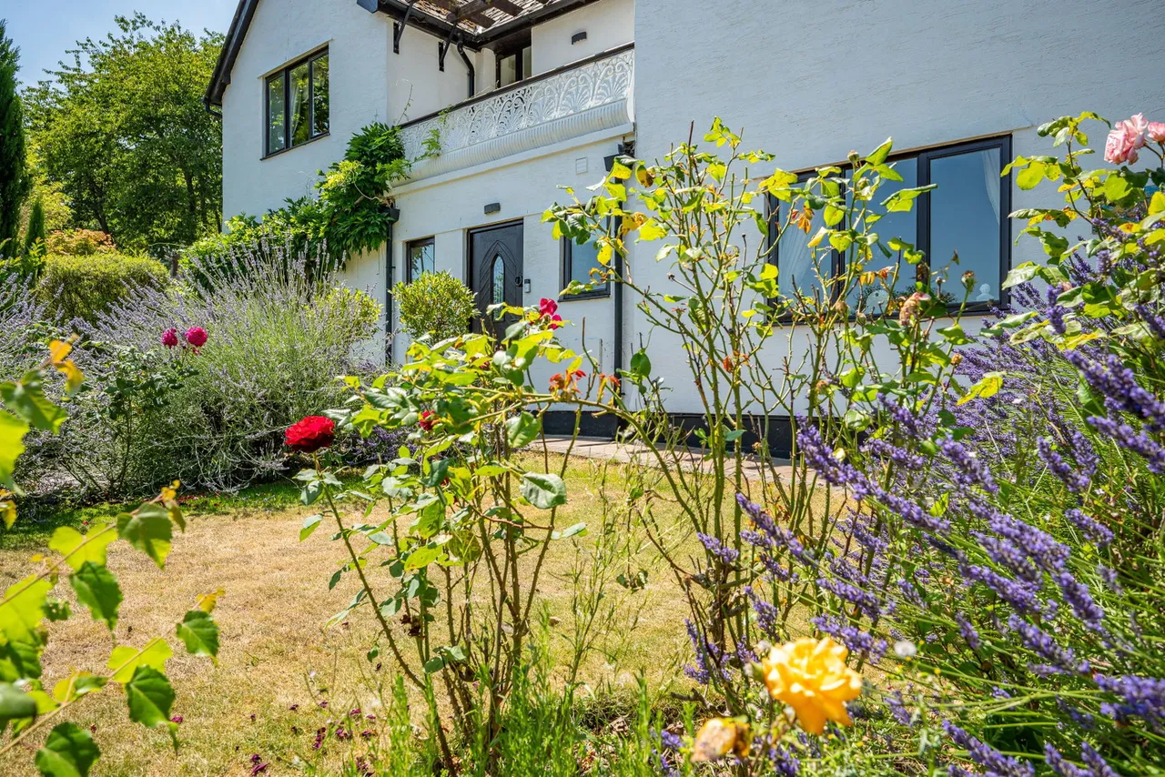 Agincourt House, Llanddewi Rhydderch, photo 50