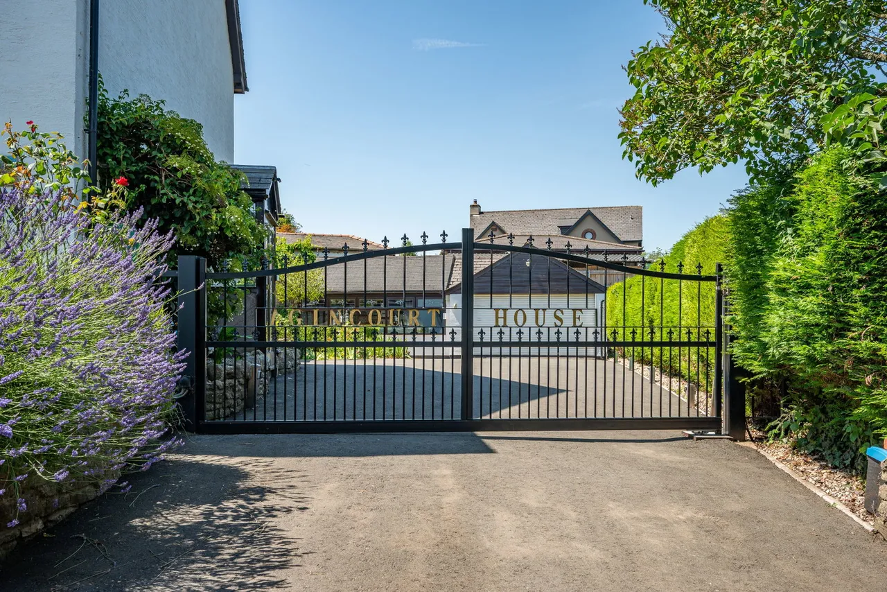 Agincourt House, Llanddewi Rhydderch, photo 40
