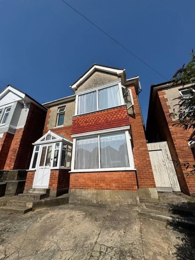 1 bed house to rent — Hankinson Road, Bournemouth BH9 1HX