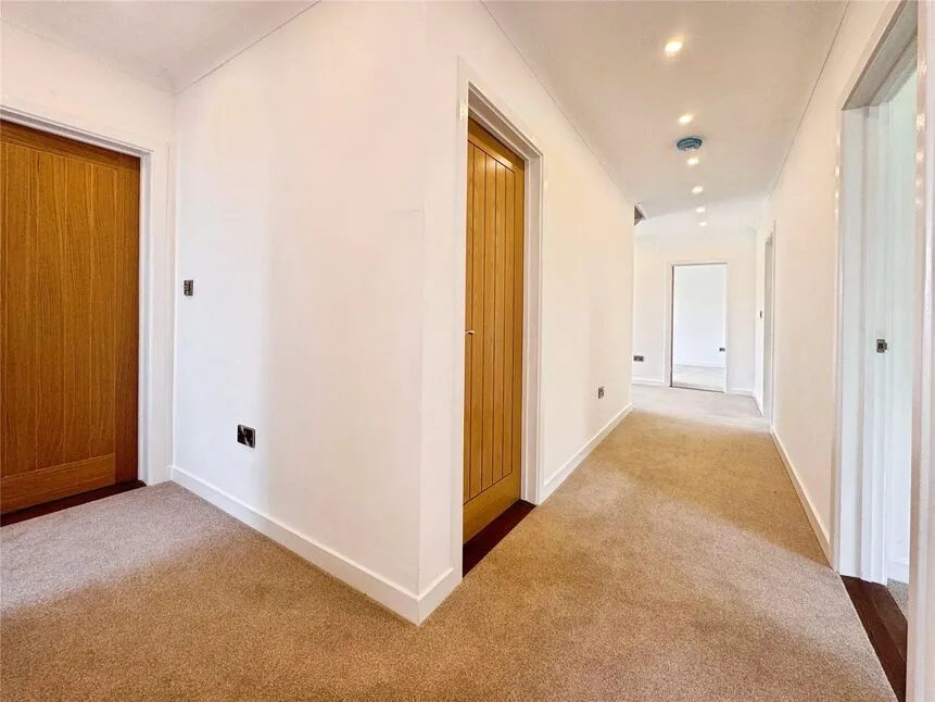 Manor Bend, Glampton, TQ5, photo 13