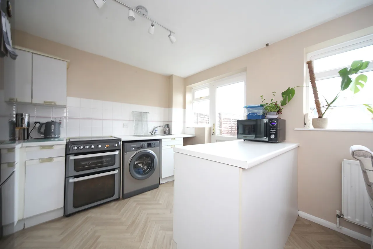Claverley Green, Luton, photo 18