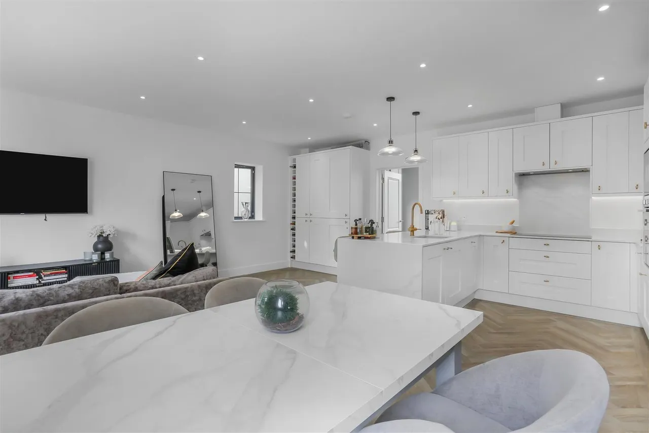 Cheam Road, Cheam, SM2 7LQ, photo 6