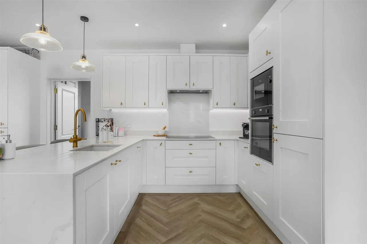 Cheam Road, Cheam, SM2 7LQ, photo 10