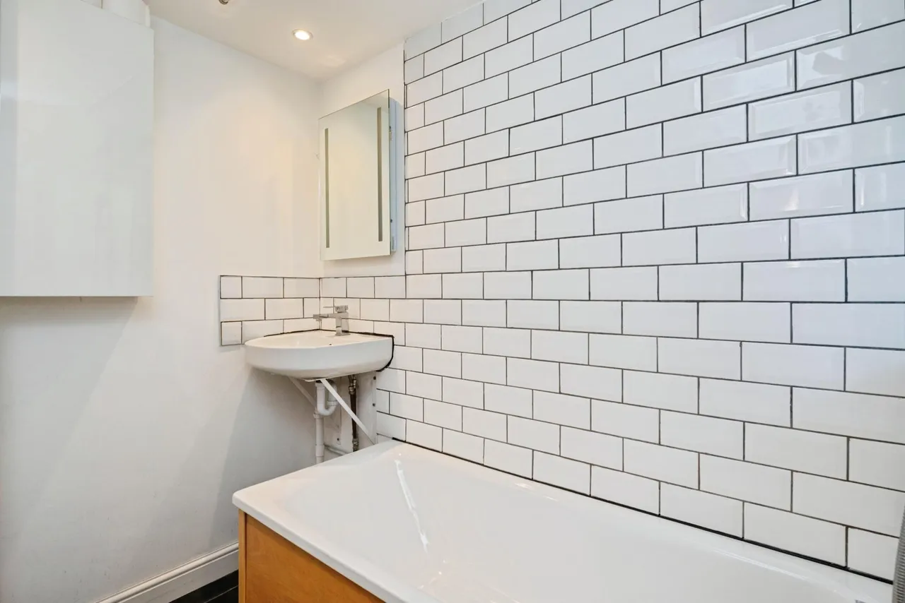 Charnwood Street, London, E5, photo 14